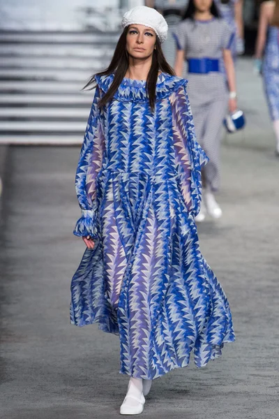 Look 67